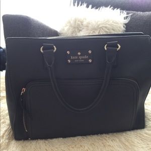 Medium sized Kate Spade purse